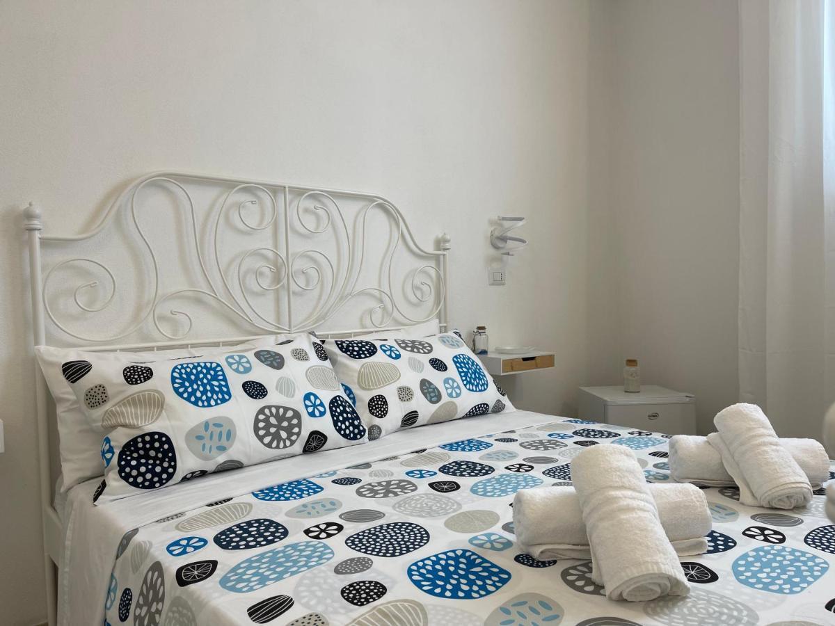 White Shell Rooms Альгеро Экстерьер фото